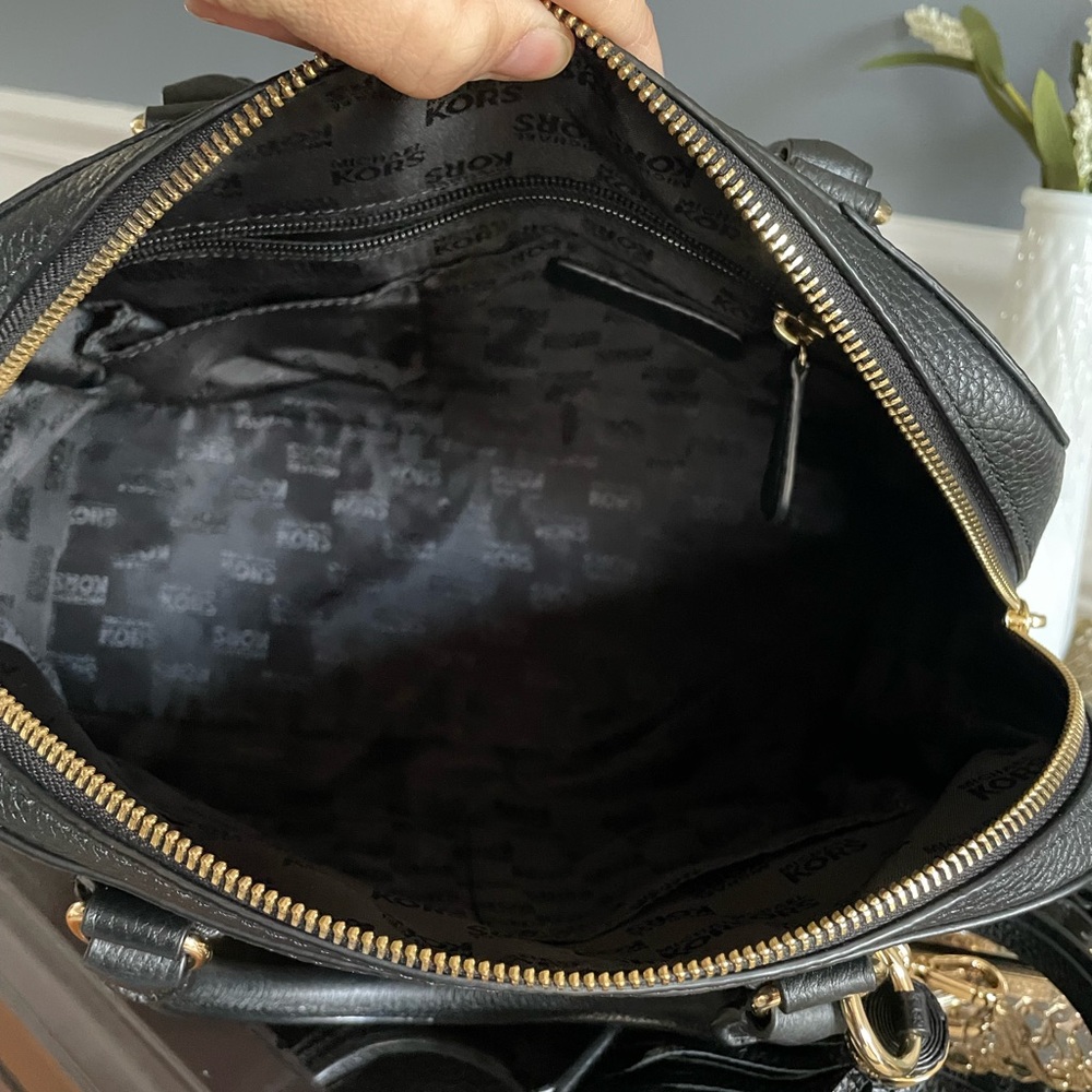 Micheal Kors Sandrine Leather Satchel - Picture 8 of 12